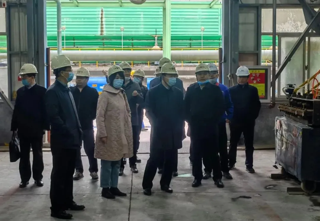 烏蘭察布市委常委、集寧區(qū)委書記奇·達(dá)楞太率隊(duì)調(diào)研南大光電(圖2)